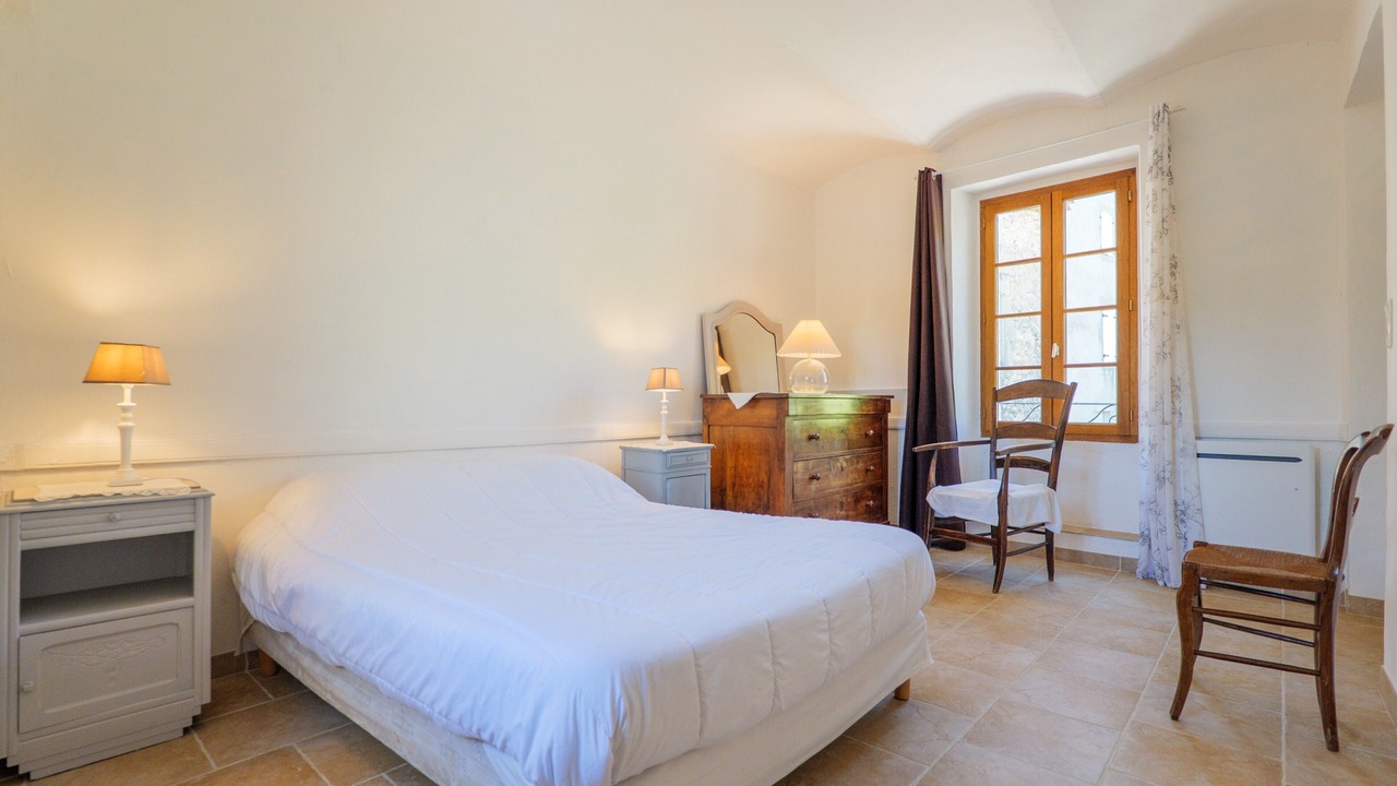 Photo of Bedroom in Courry