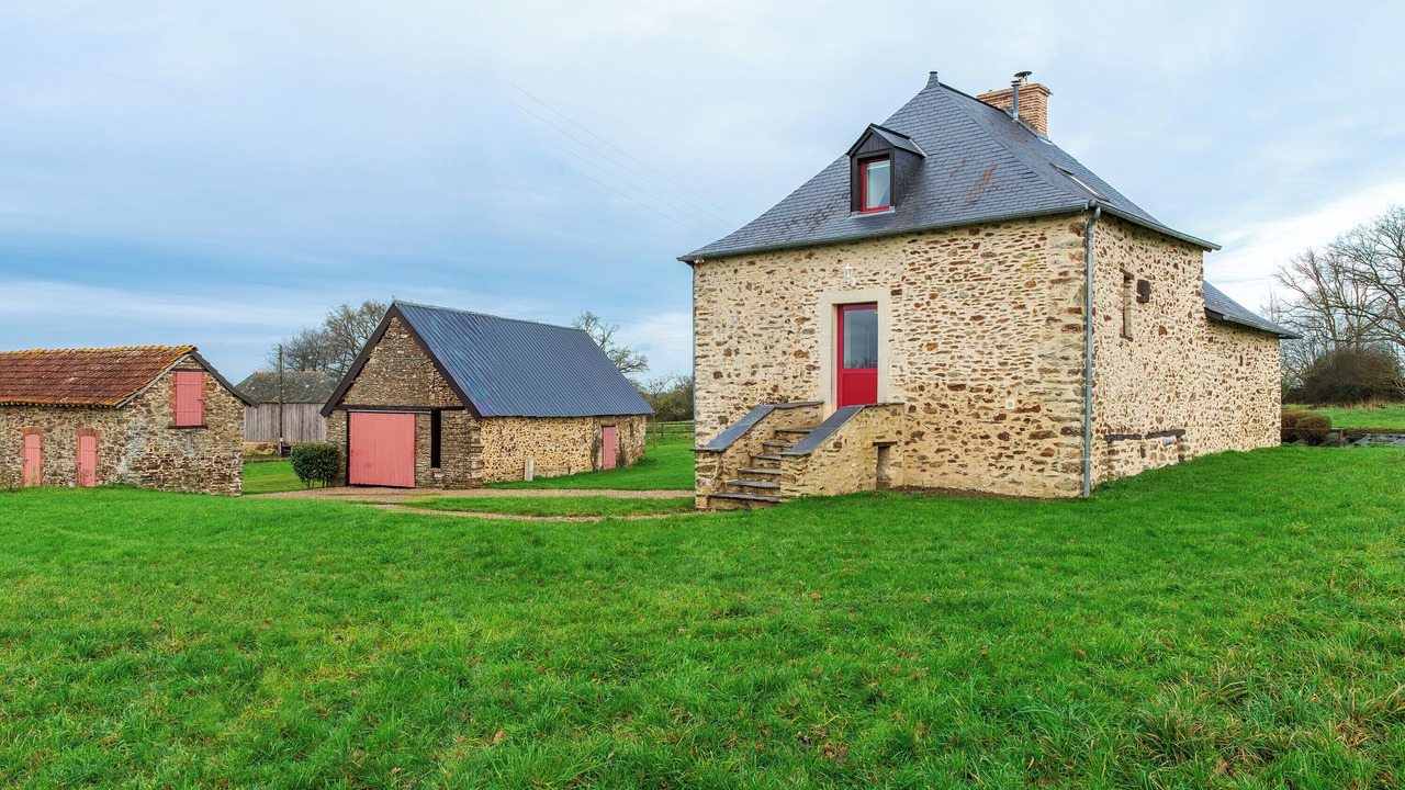 Photo of Outdoor in Cosse-le-Vivien