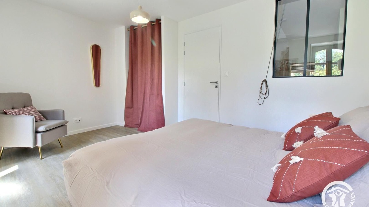 Photo of Bedroom in Josselin