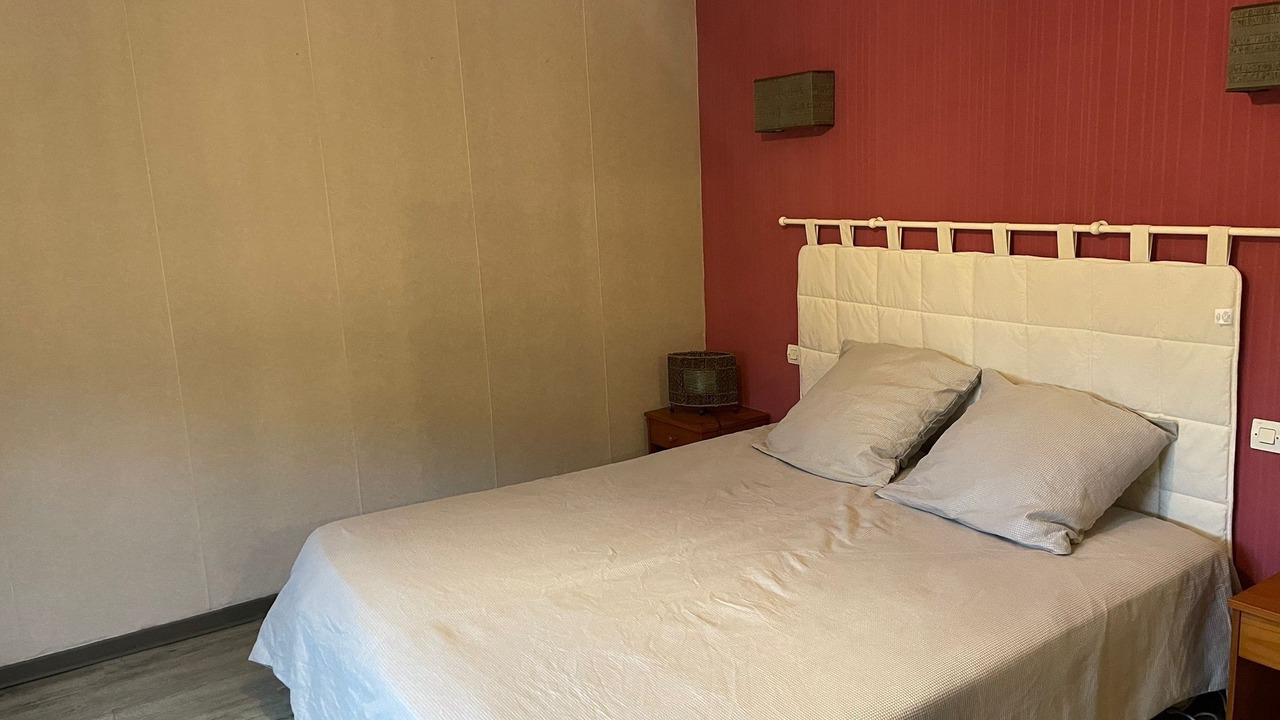 Photo of Bedroom in Oms