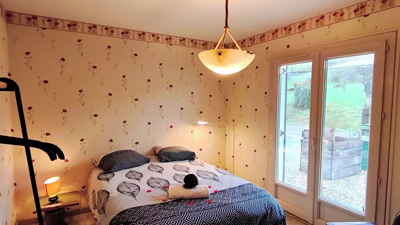 Photo of Bedroom in Lindry