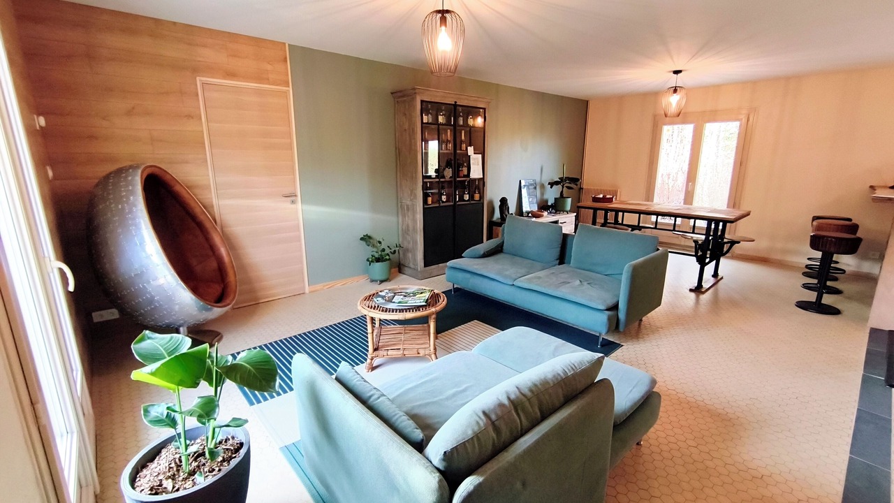 Photo of Livingroom in Lindry