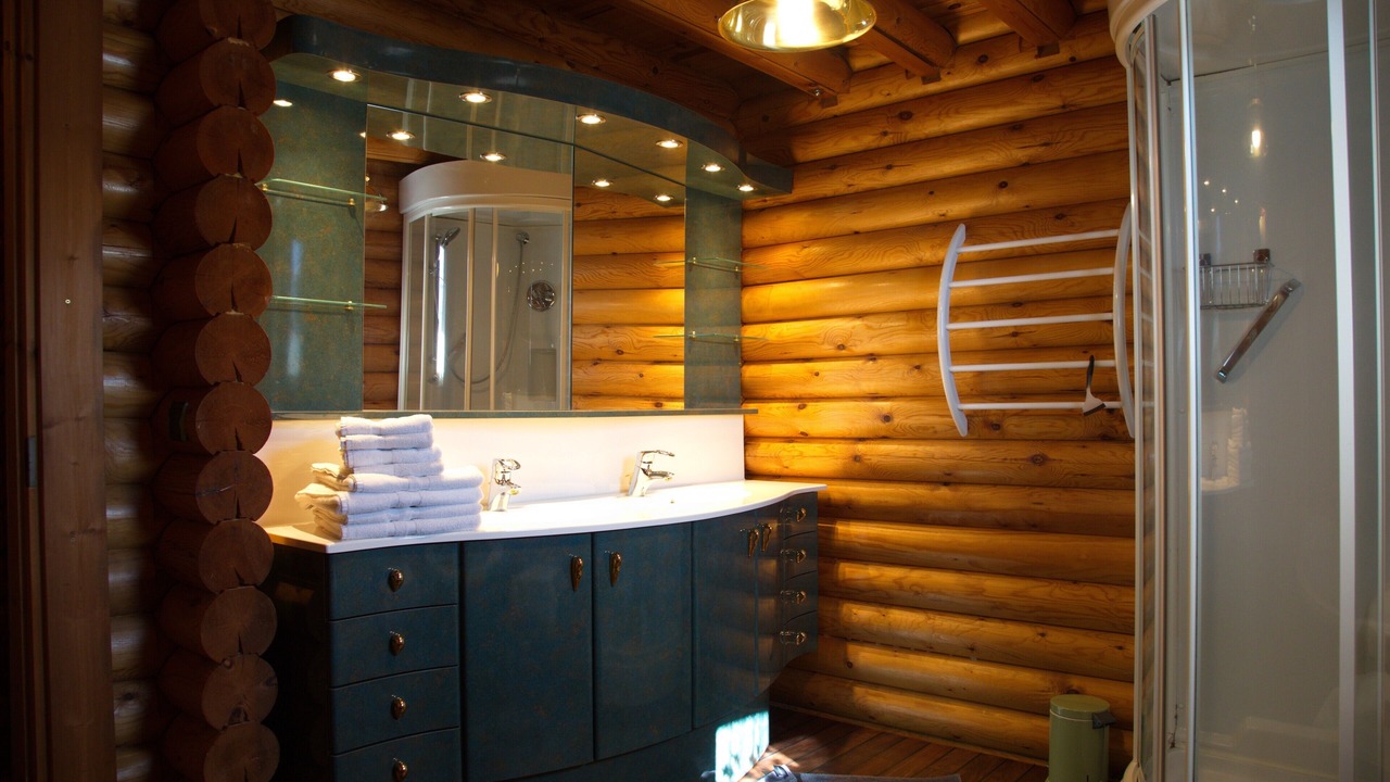 Photo of Bathroom in Laval