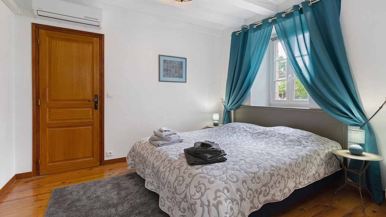 Photo of Bedroom in Montcabrier