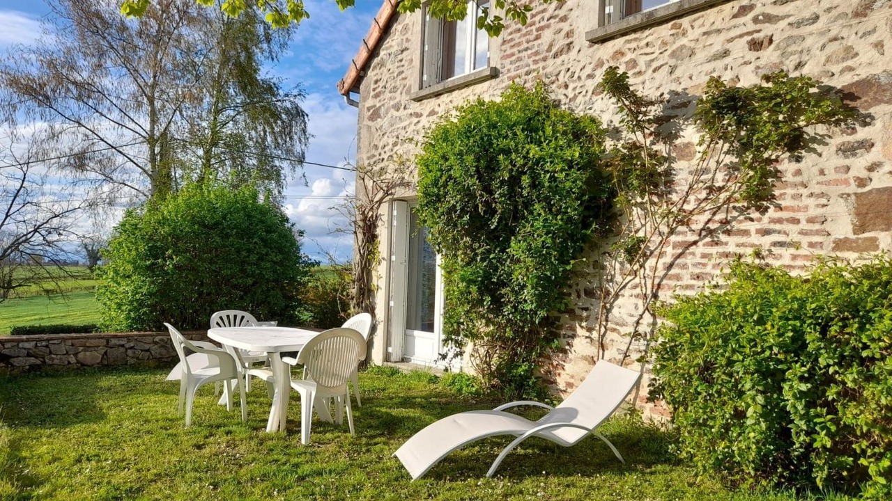 Photo of Outdoor in Ars-les-Favets