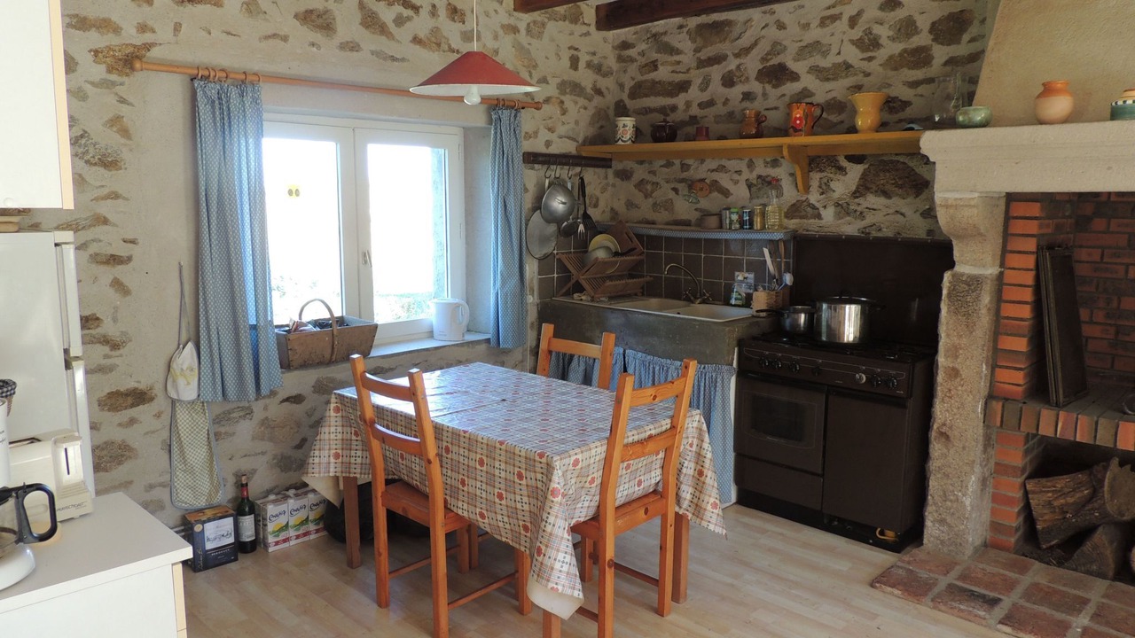 Photo of Kitchen in Ars-les-Favets