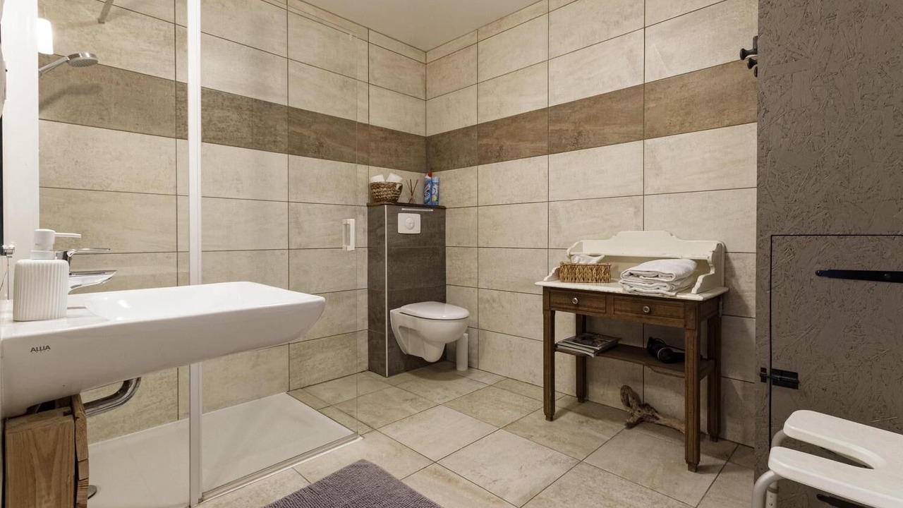Photo of Bathroom in Chevroches