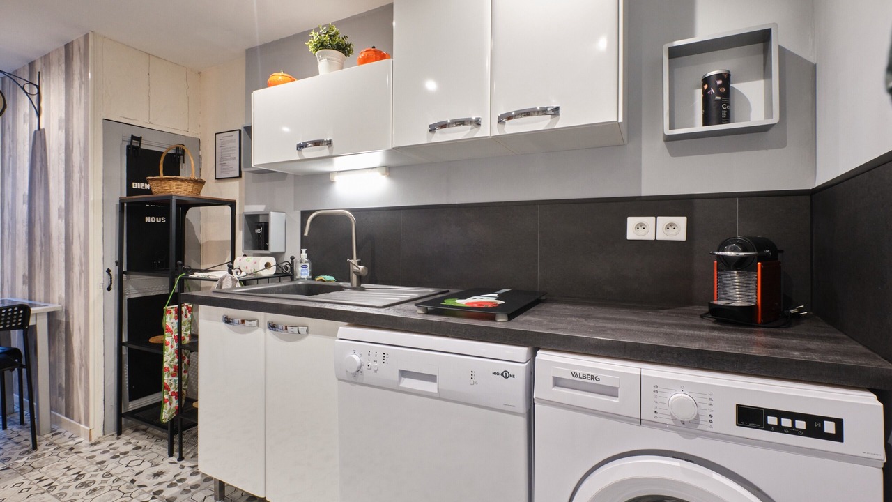 Photo of Kitchen in Mens