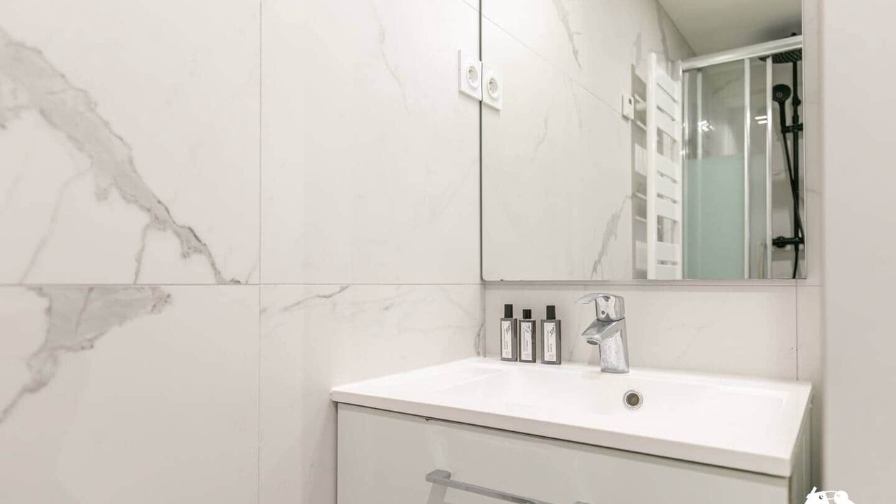 Photo of Bathroom in Gare