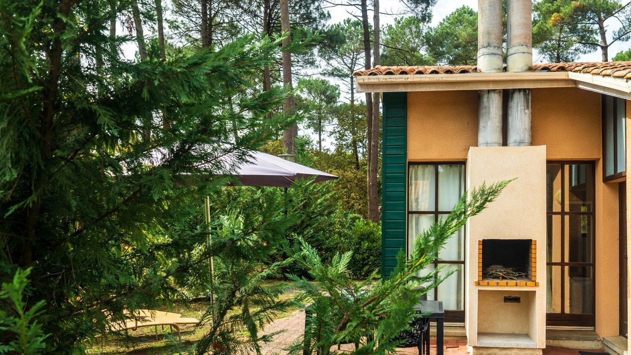 Photo of Outdoor in Salles