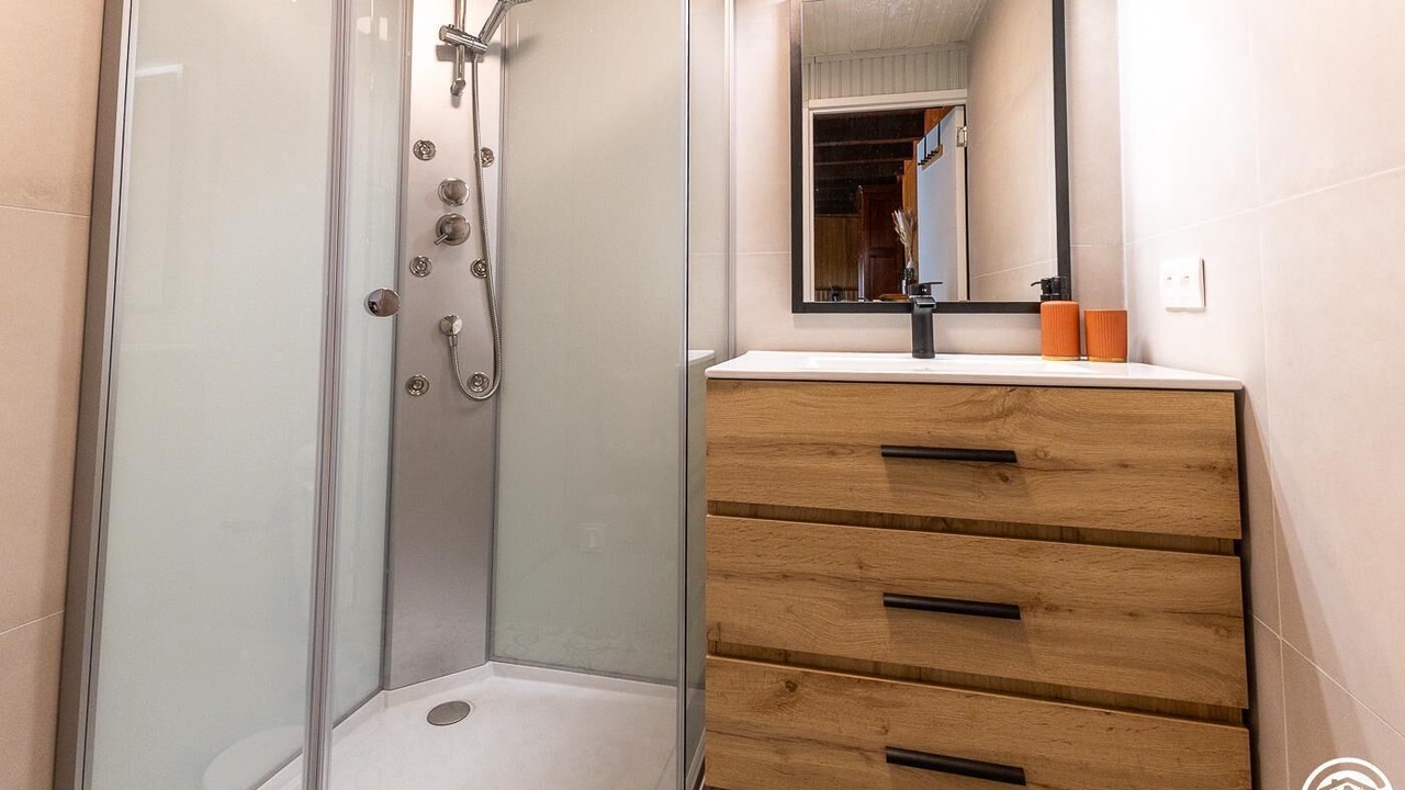 Photo of Bathroom in Blot-lʼEglise