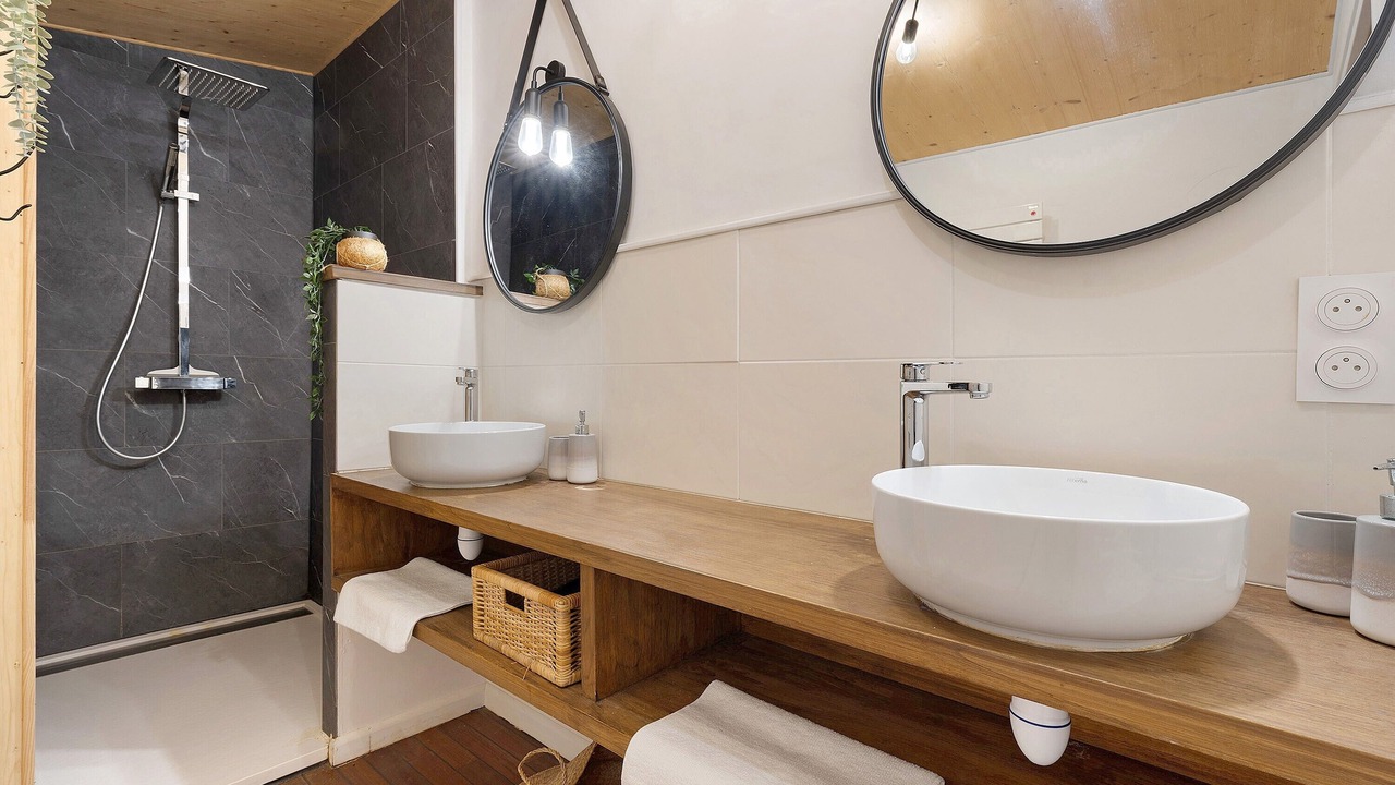 Photo of Bathroom in Plouneour-Trez