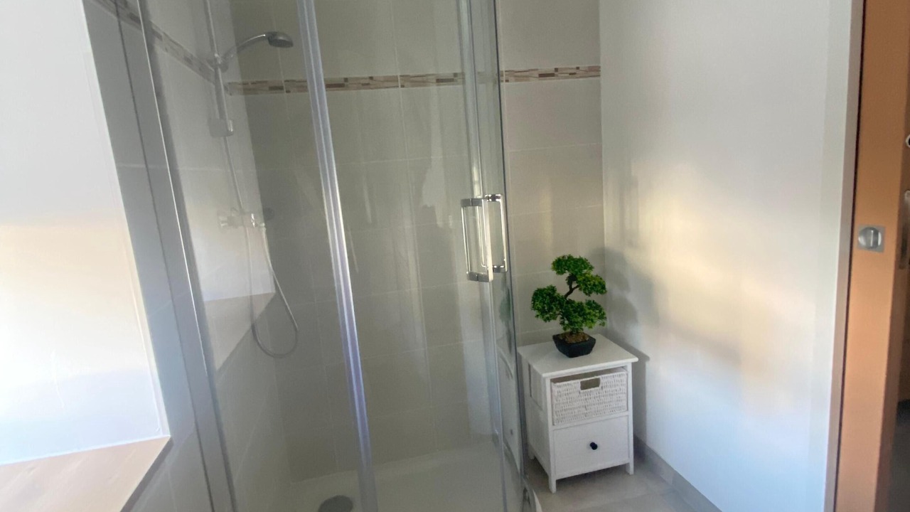 Photo of Bathroom in Guiscriff