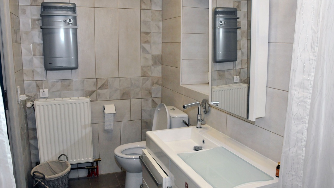 Photo of Bathroom in Evry