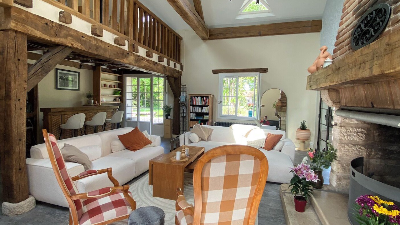 Photo of Livingroom in La Ferte-Saint-Aubin