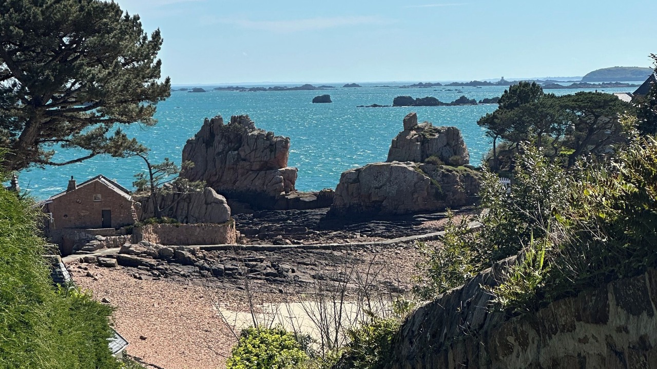 Photo of Others in Etables-sur-Mer