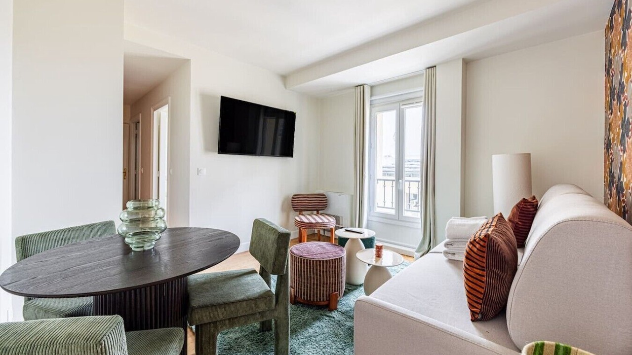 Photo of Livingroom in Champs-Elysees