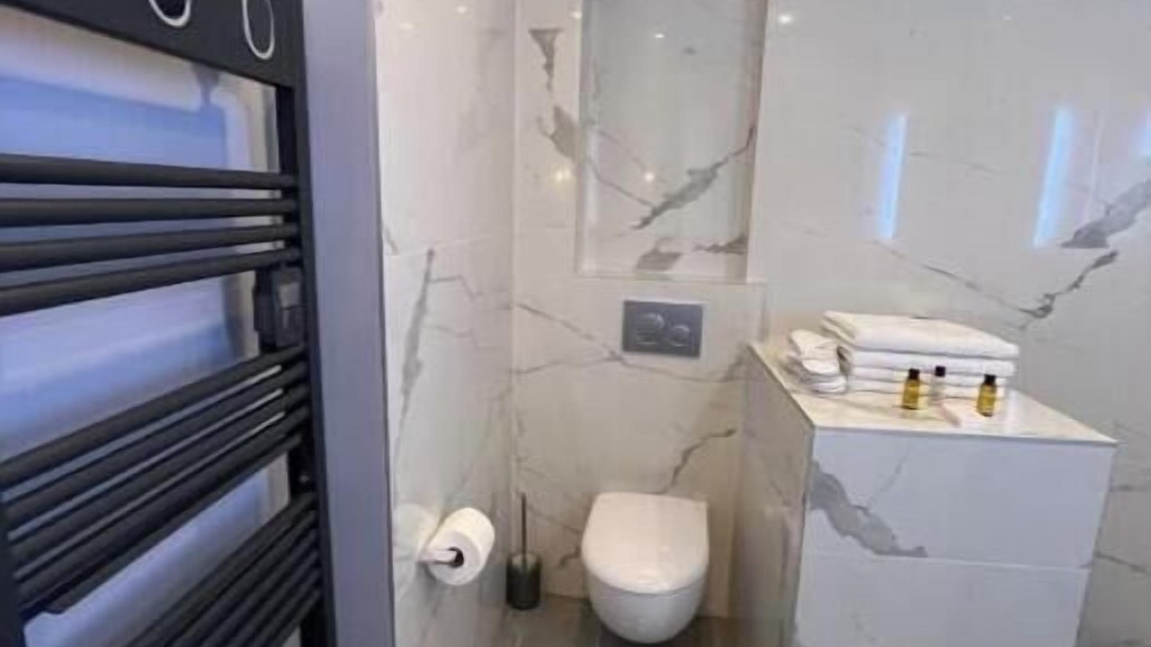 Photo of Bathroom in 2nd Arrondissement