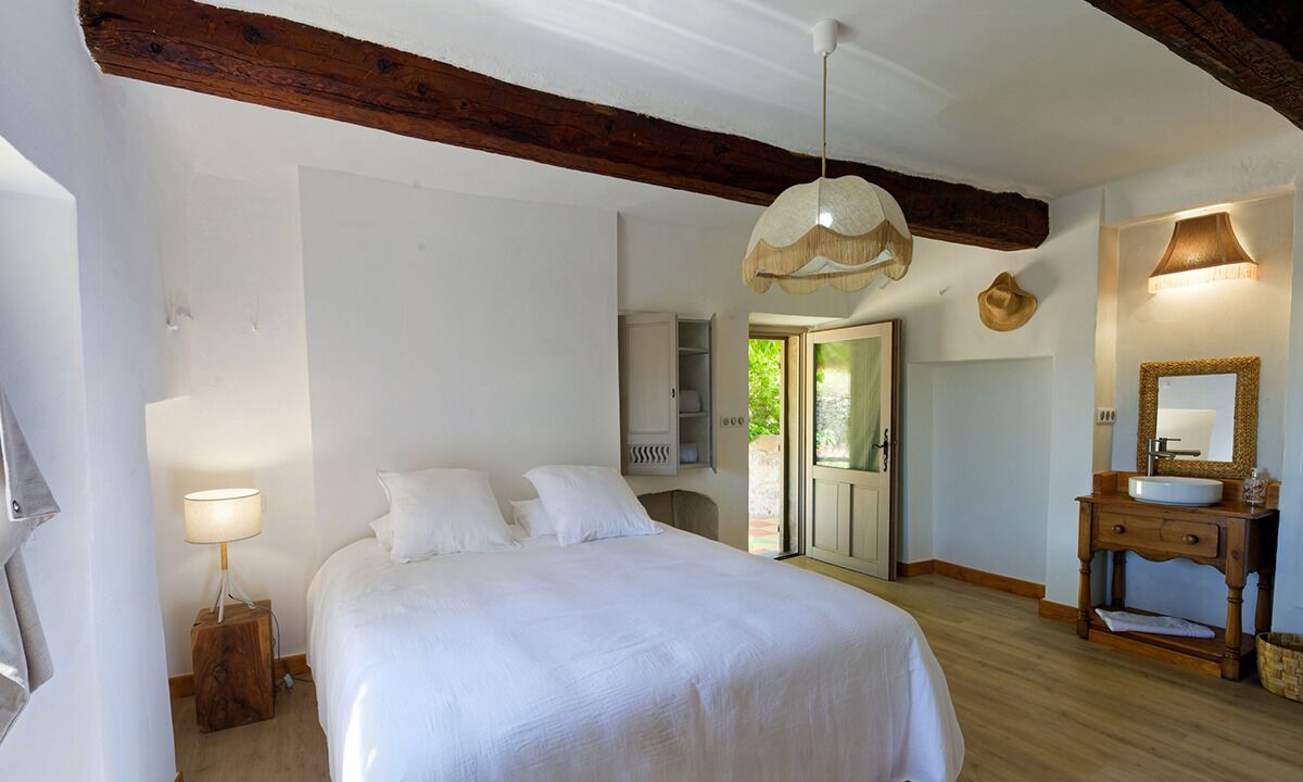 Photo of Bedroom in Chateauneuf-Val-Saint-Donat