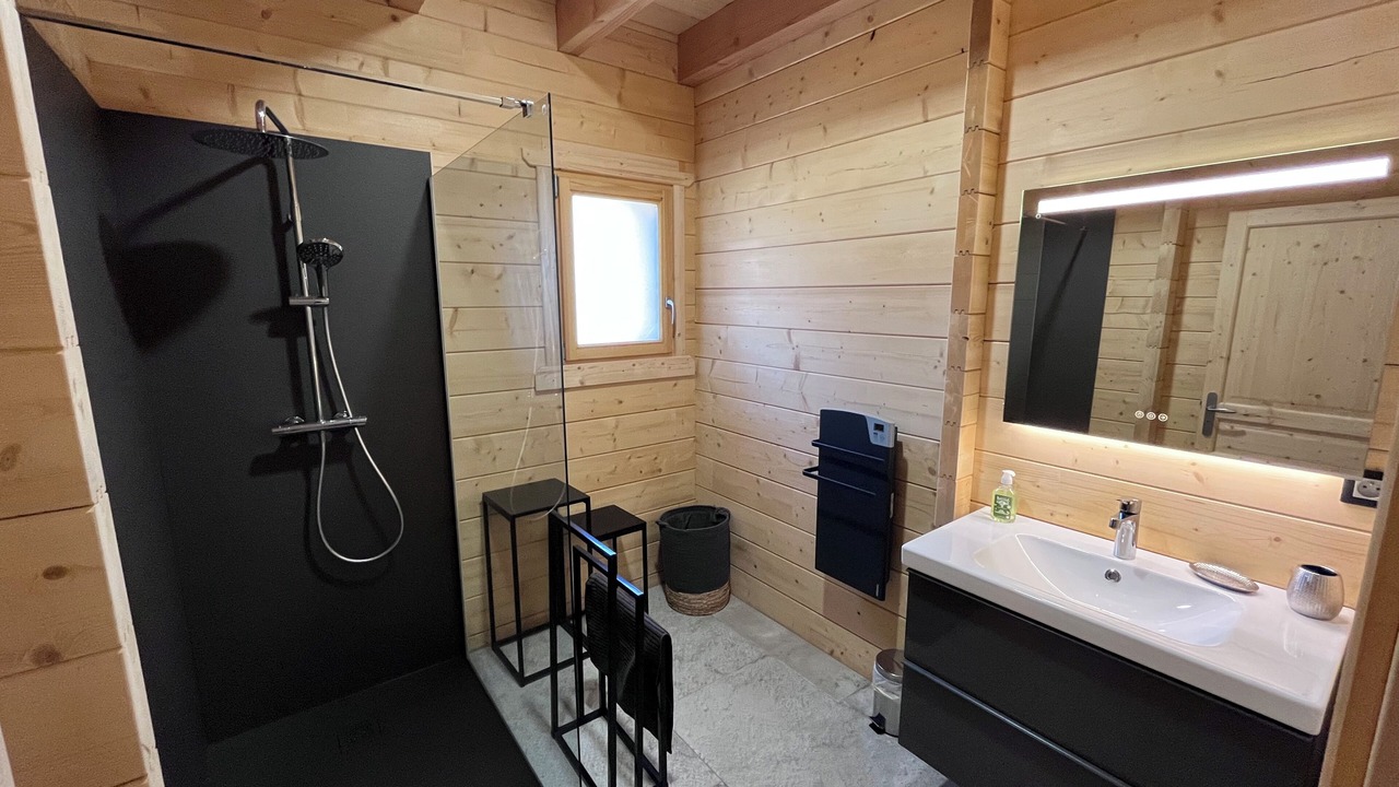 Photo of Bathroom in Saint-Sauveur-Camprieu