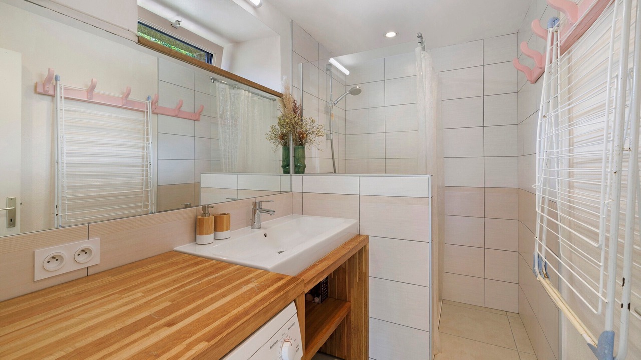 Photo of Bathroom in Gouezec