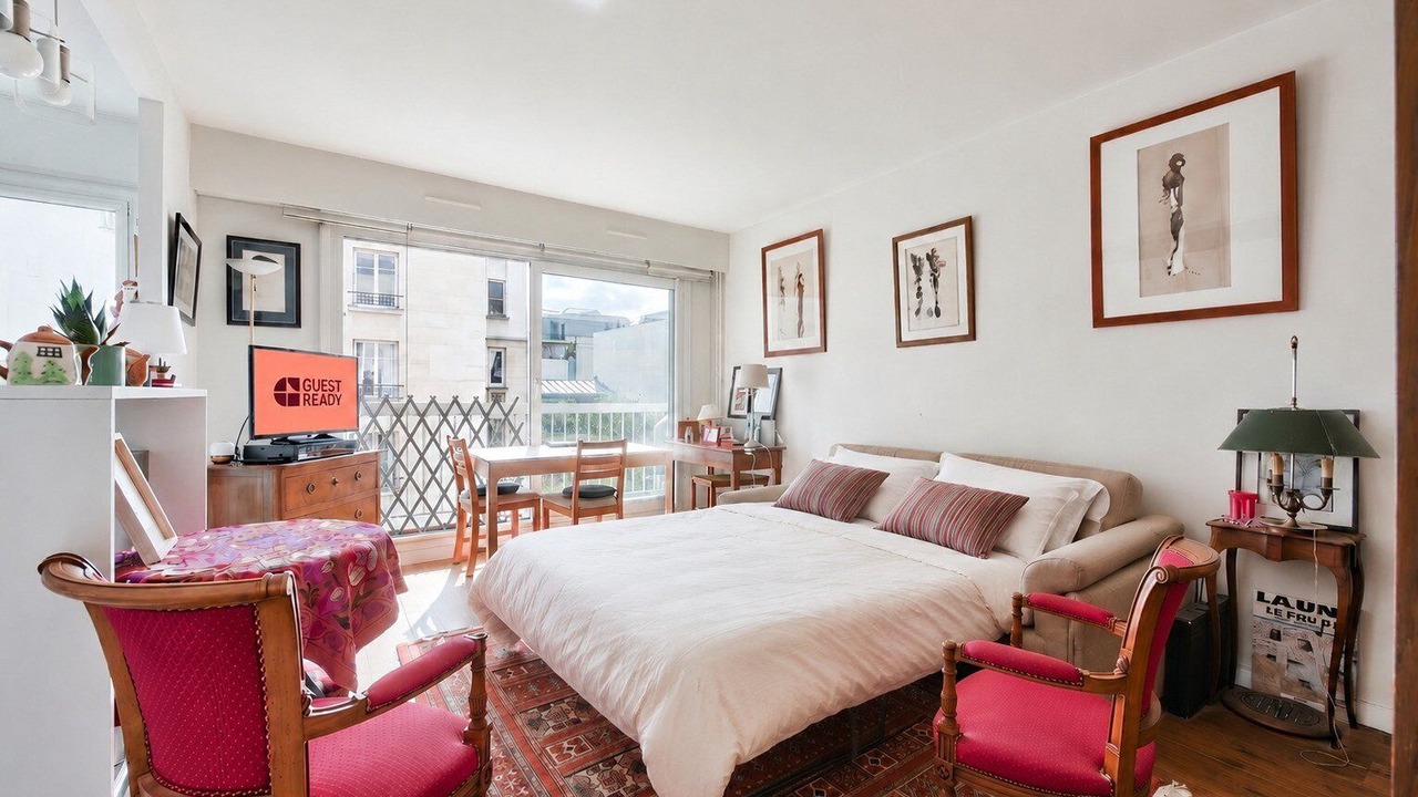 Photo of Bedroom in Batignolles