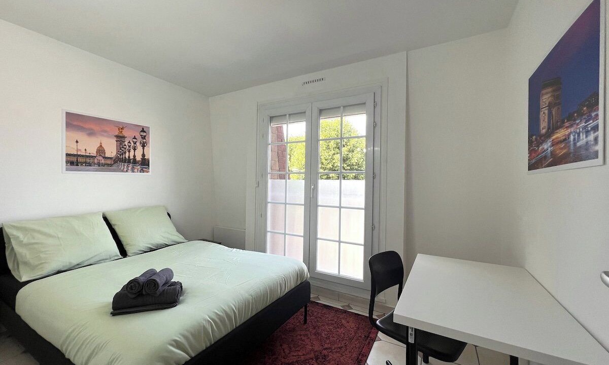 Photo of Bedroom in Bondoufle