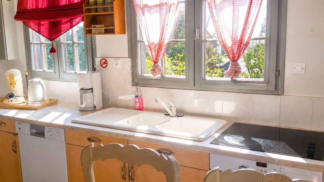 Photo of Kitchen in Fatouville-Grestain