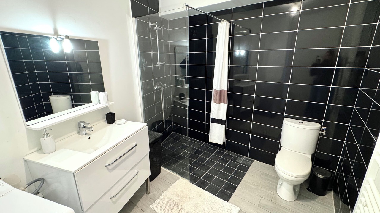 Photo of Bathroom in Perigny