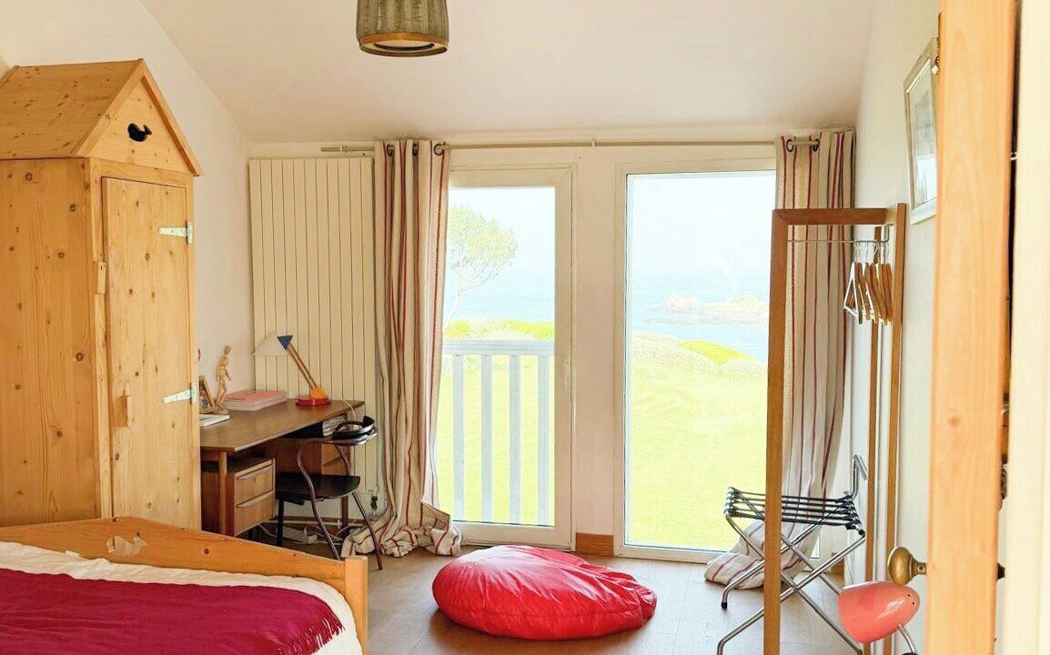 Photo of Bedroom in Rotheneuf