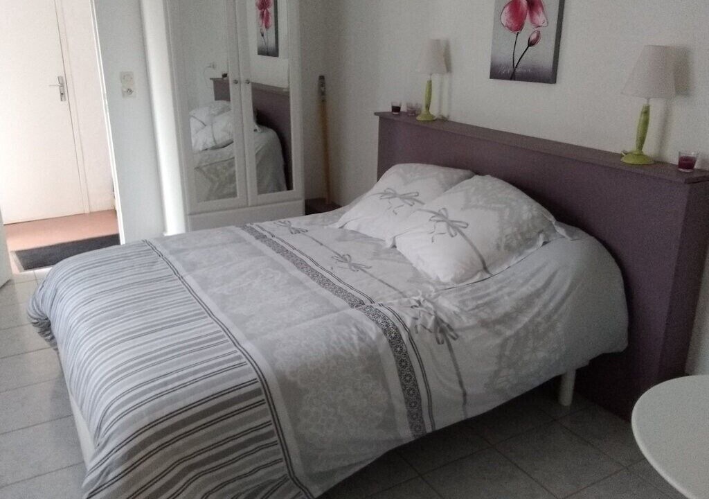 Photo of Bedroom in Augy-sur-Aubois