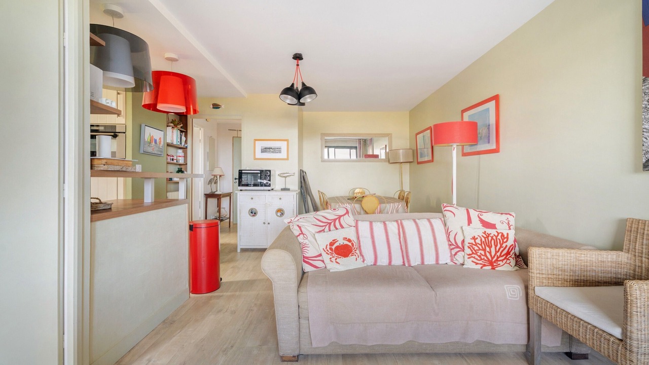 Photo of Livingroom in Saint-Briac-sur-Mer