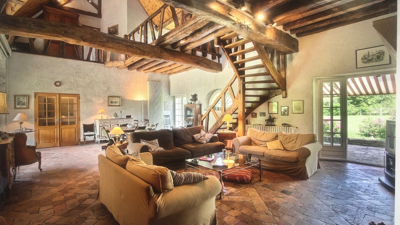 Photo of Livingroom in Rogny-les-Sept-Ecluses