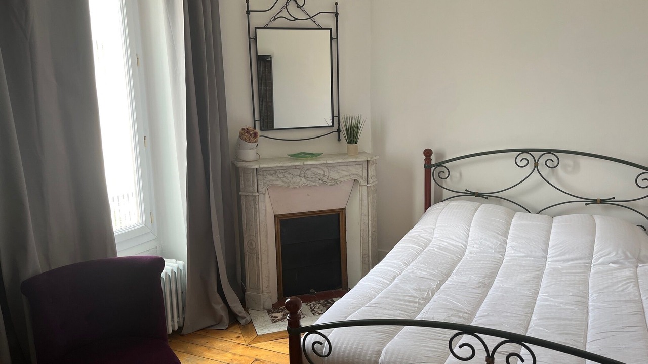 Photo of Bedroom in Claye-Souilly