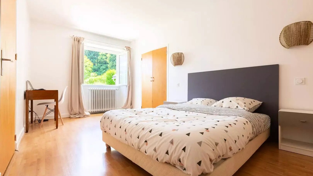 Photo of Bedroom in Avajan