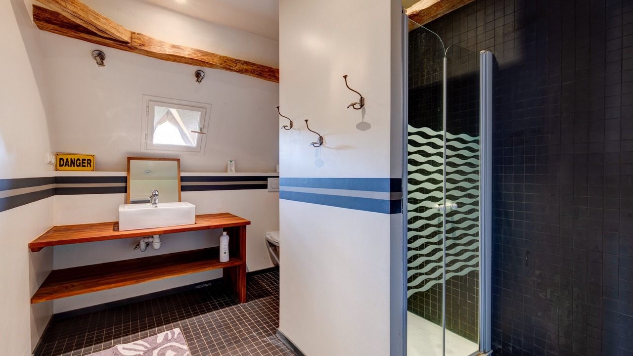 Photo of Bathroom in Rouffignac-Saint-Cernin-de-Reilhac