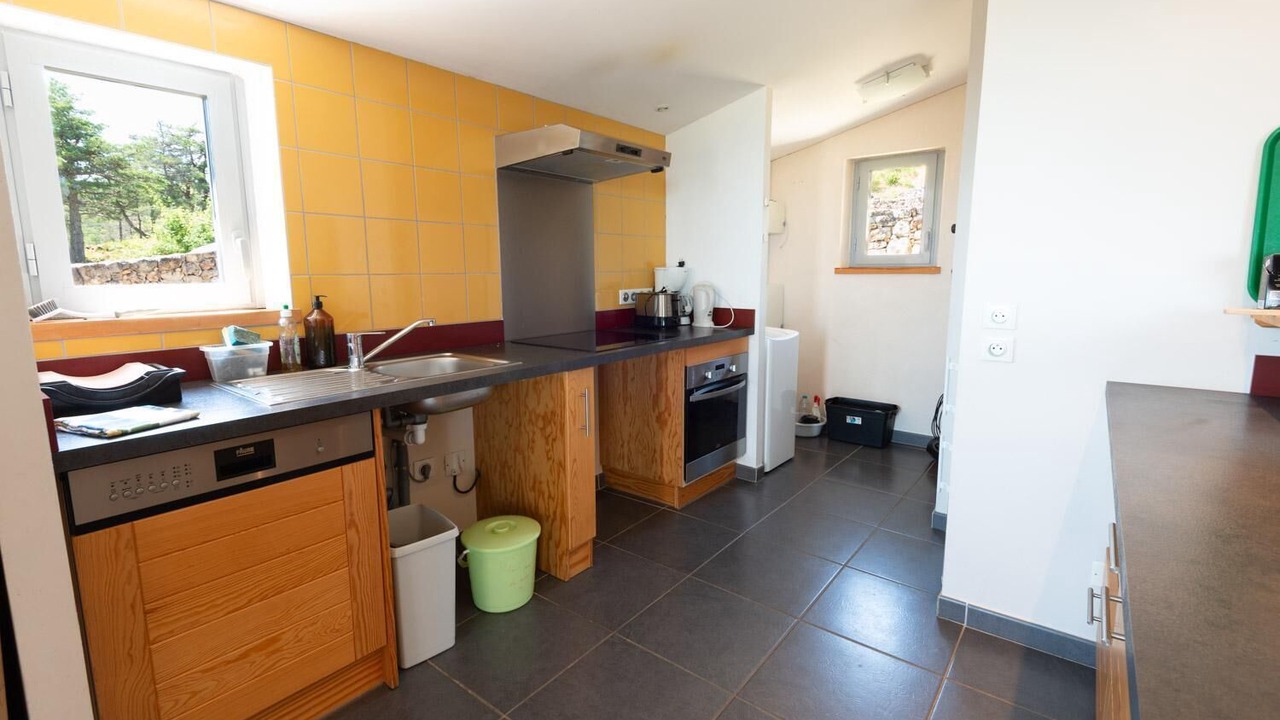 Photo of Kitchen in Saint-Pierre-des-Tripiers