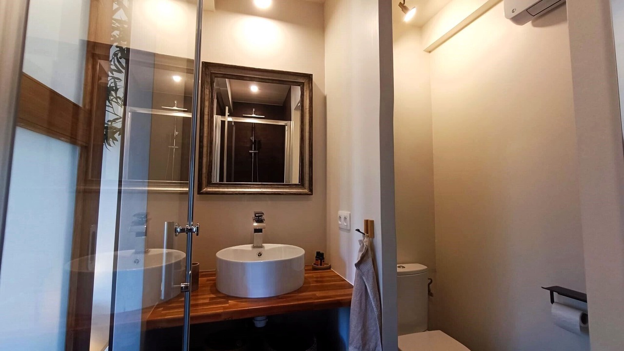 Photo of Bathroom in Saint-Pierre-des-Champs