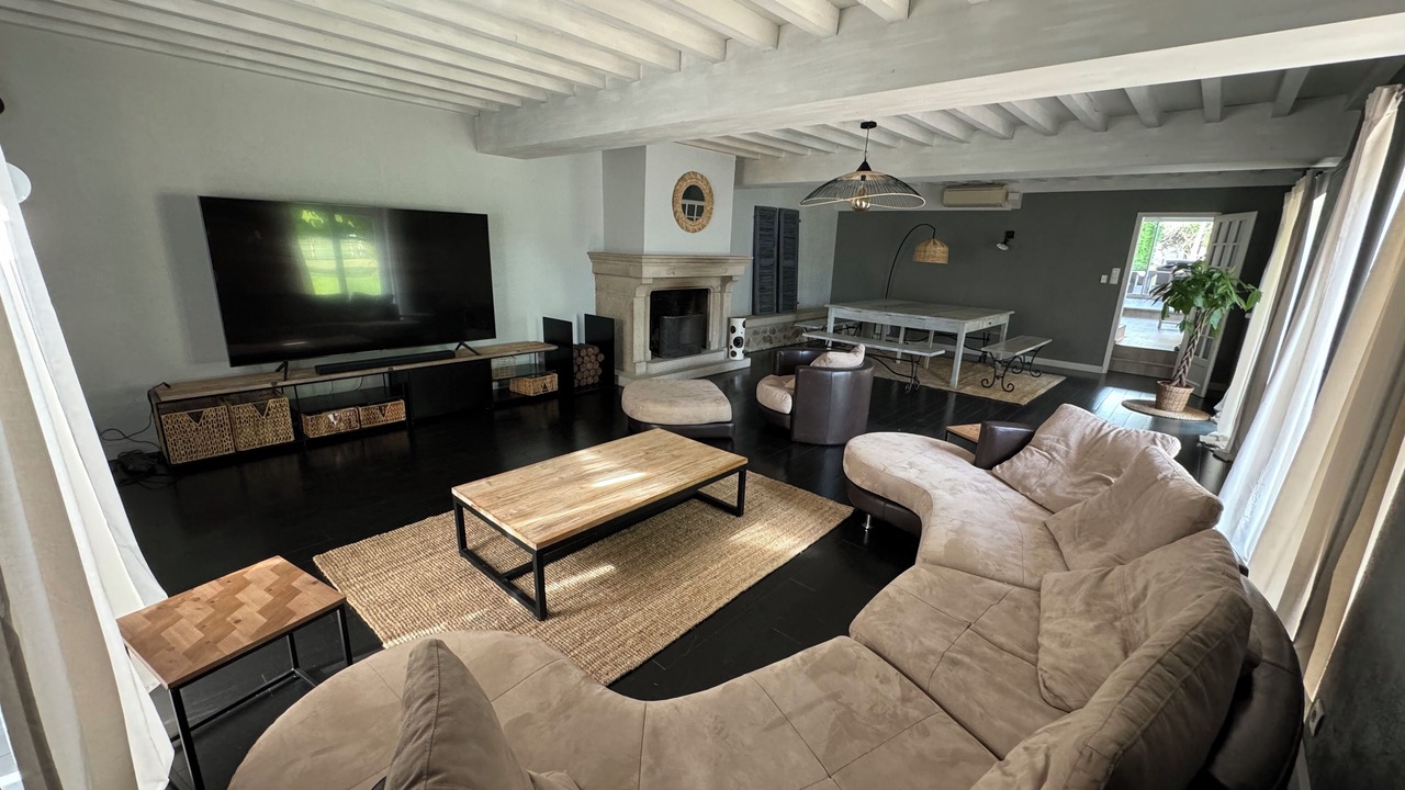 Photo of Livingroom in Montbrison