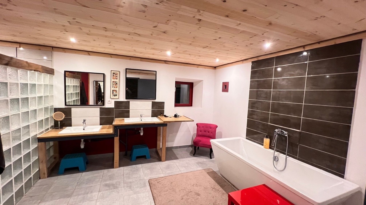 Photo of Bathroom in Peyre-en-Aubrac
