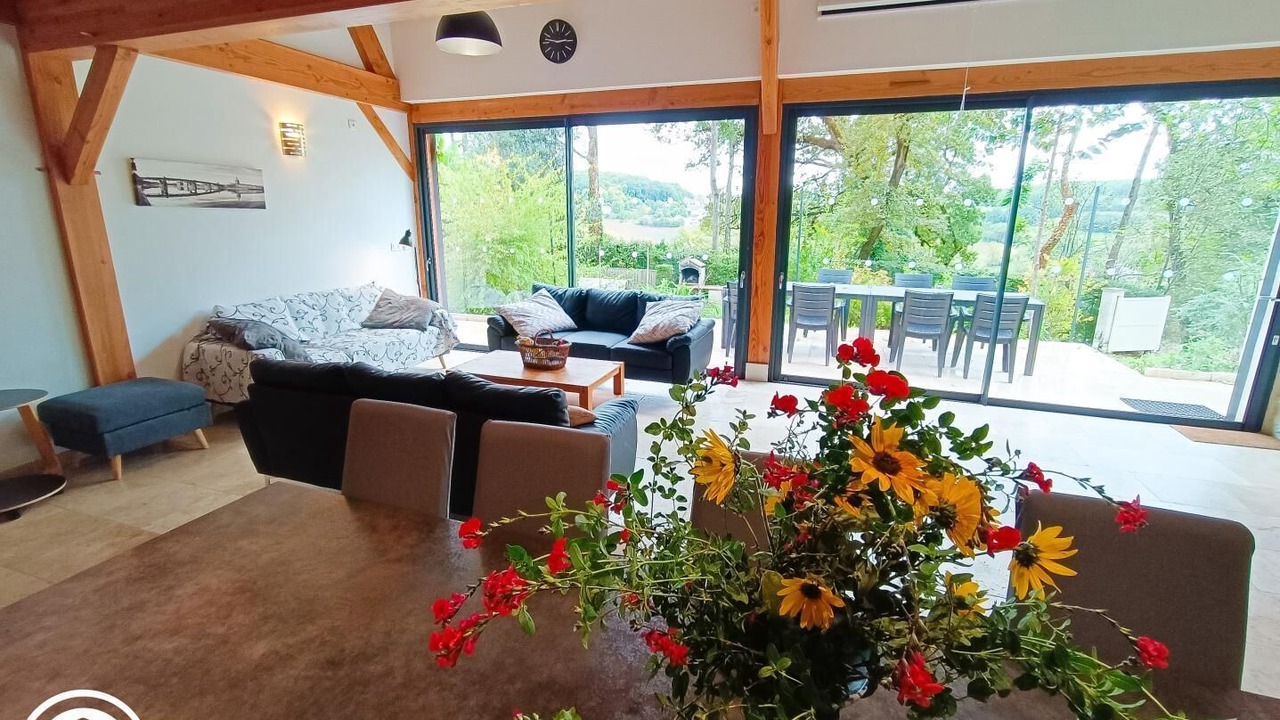 Photo of Livingroom in Sainte-Alauzie