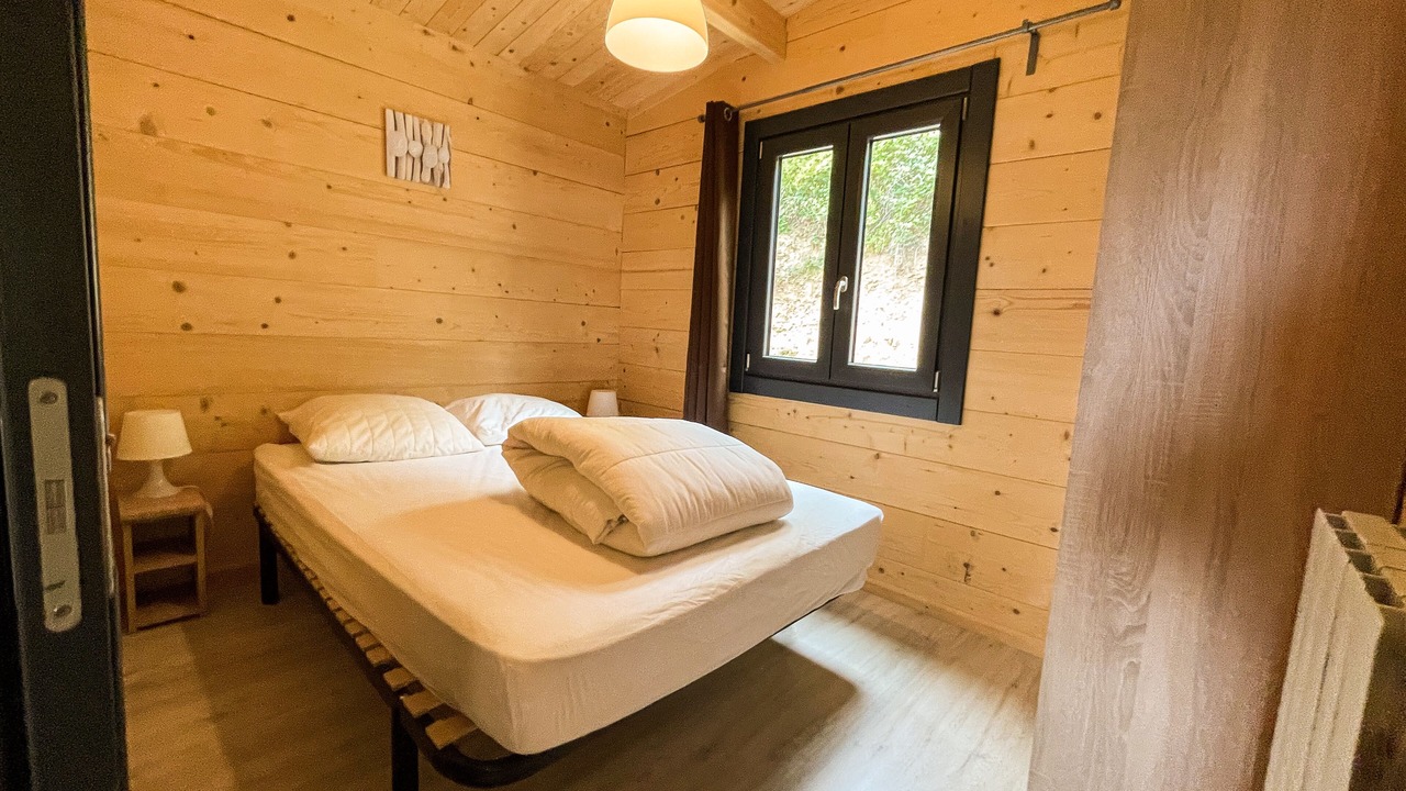 Photo of Bedroom in Neuveglise-sur-Truyere