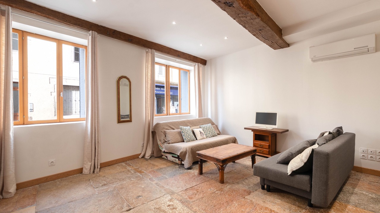 Photo of Livingroom in Cluny