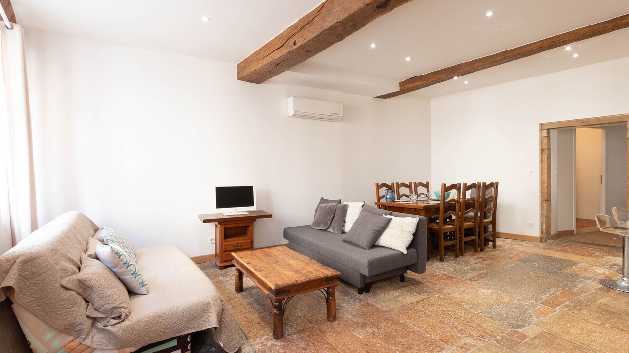 Photo of Livingroom in Cluny
