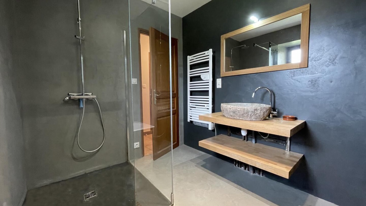 Photo of Bathroom in Saint-Jean-Pied-de-Port