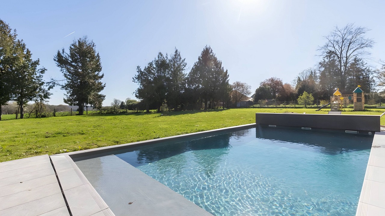 Photo of Outdoor in Yvre-l'Eveque