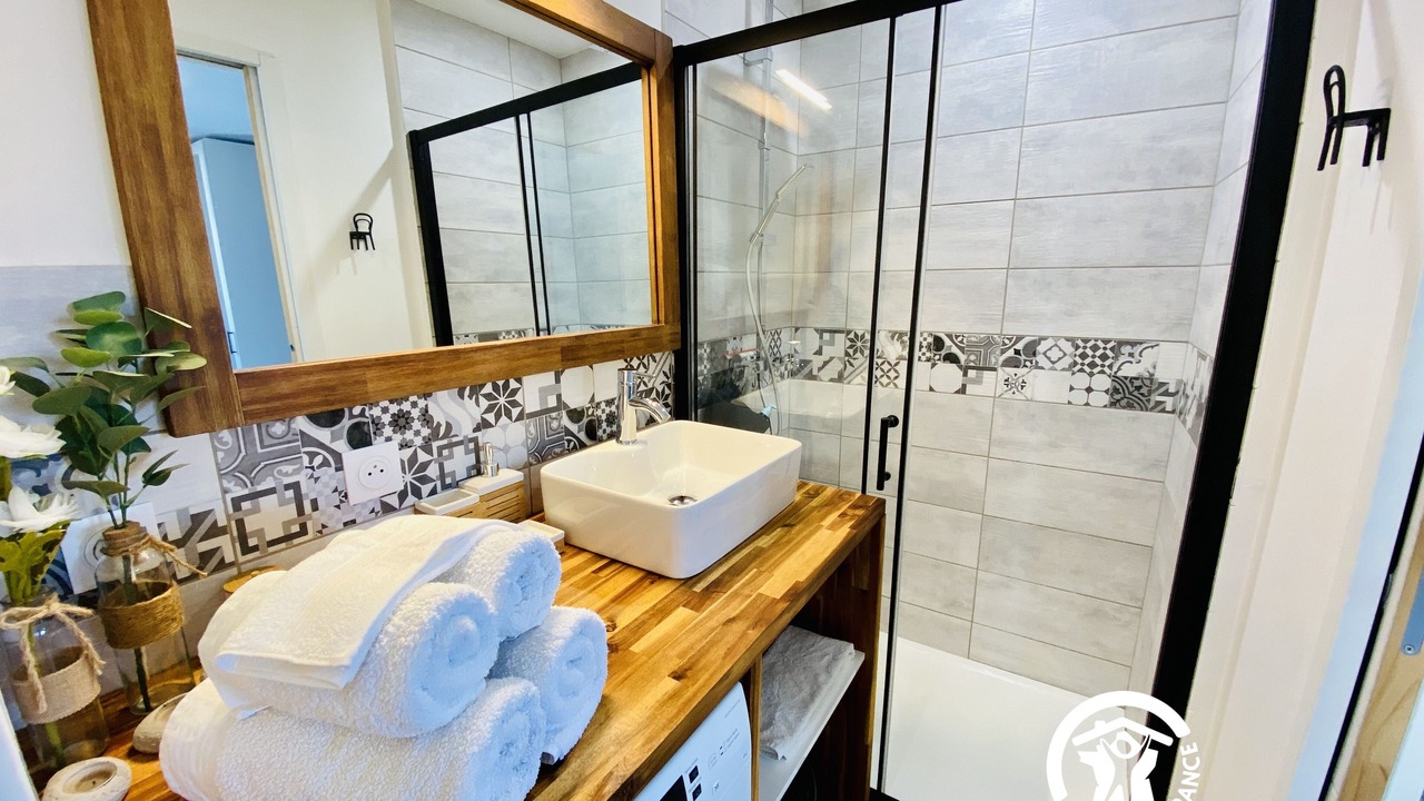Photo of Bathroom in Villemoustaussou