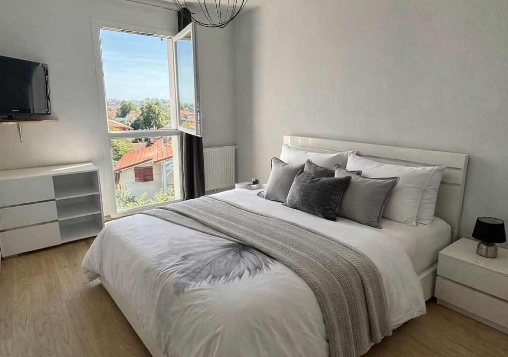 Photo of Bedroom in Saint-Martin-de-Seignanx