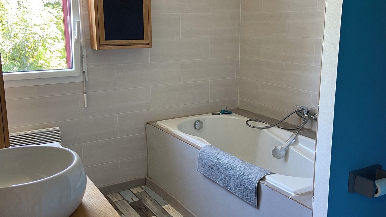 Photo of Bathroom in Plounevez-Lochrist
