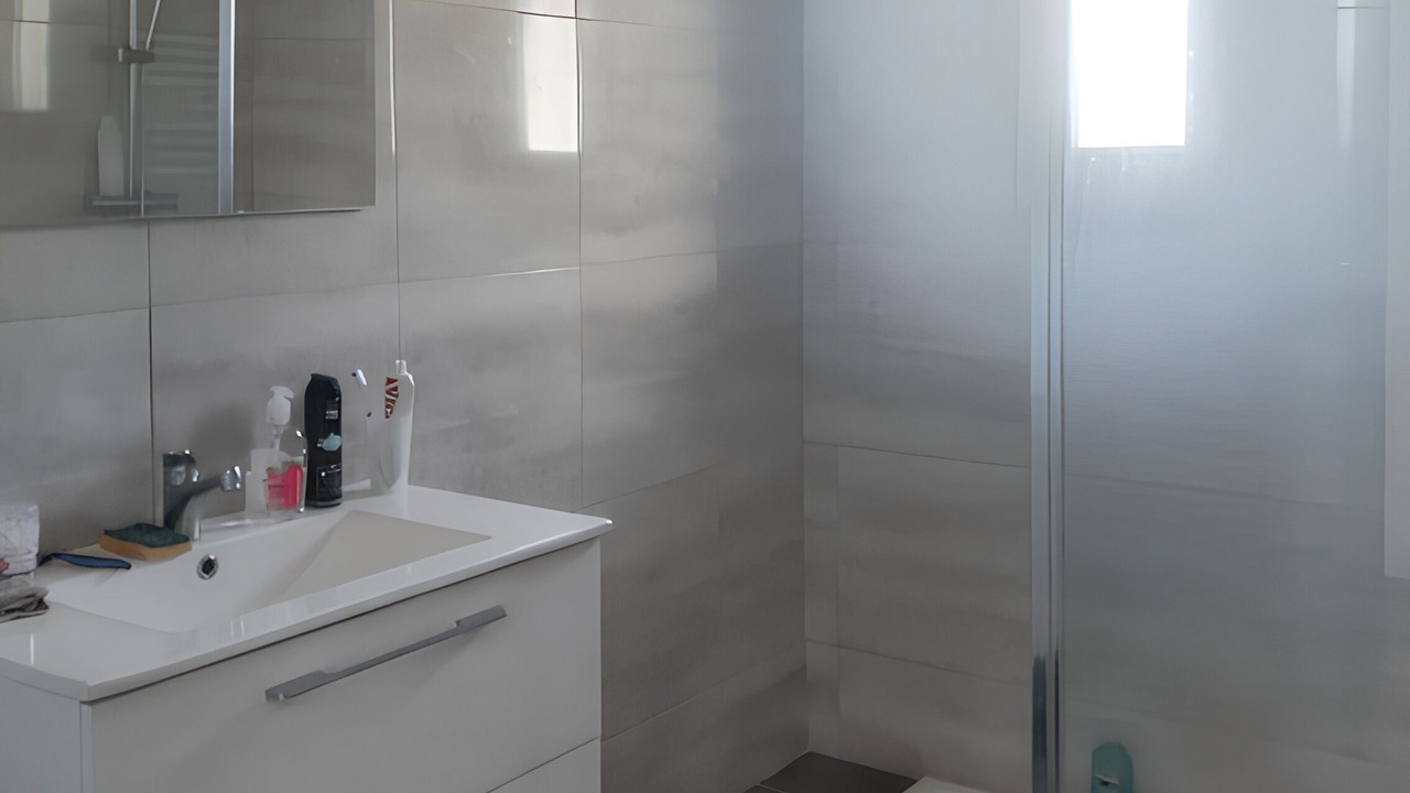 Photo of Bathroom in Sully